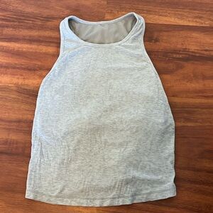 Vuori pose high neck in light grey